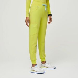 Citrine Zamora™ High Waisted 2.0 - Petite Jogger Scrub Pants size small -petite